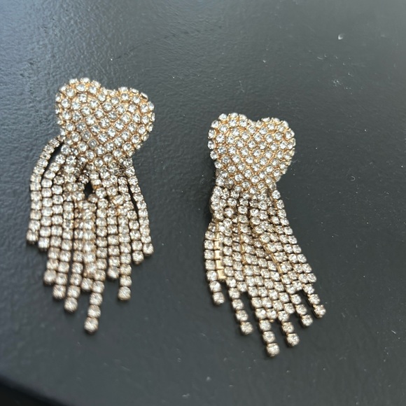 BaubleBar NEW Heart Pave Cupchain Huggie fringe drop earrings - Picture 1 of 3